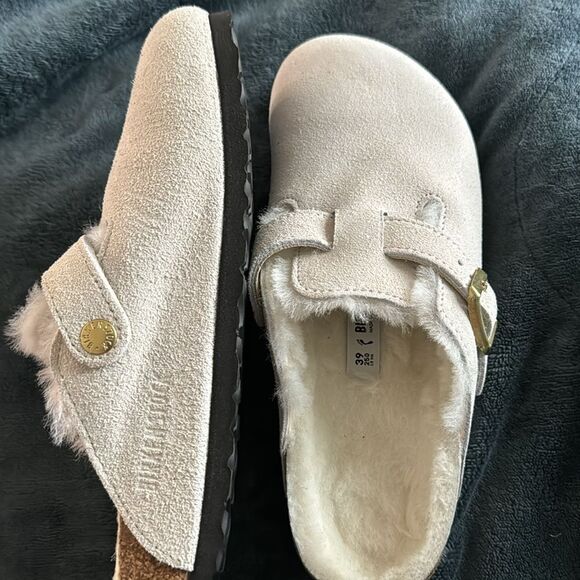 Birkenstock White Shearling Lined Clogs - Picture 3 of 7
